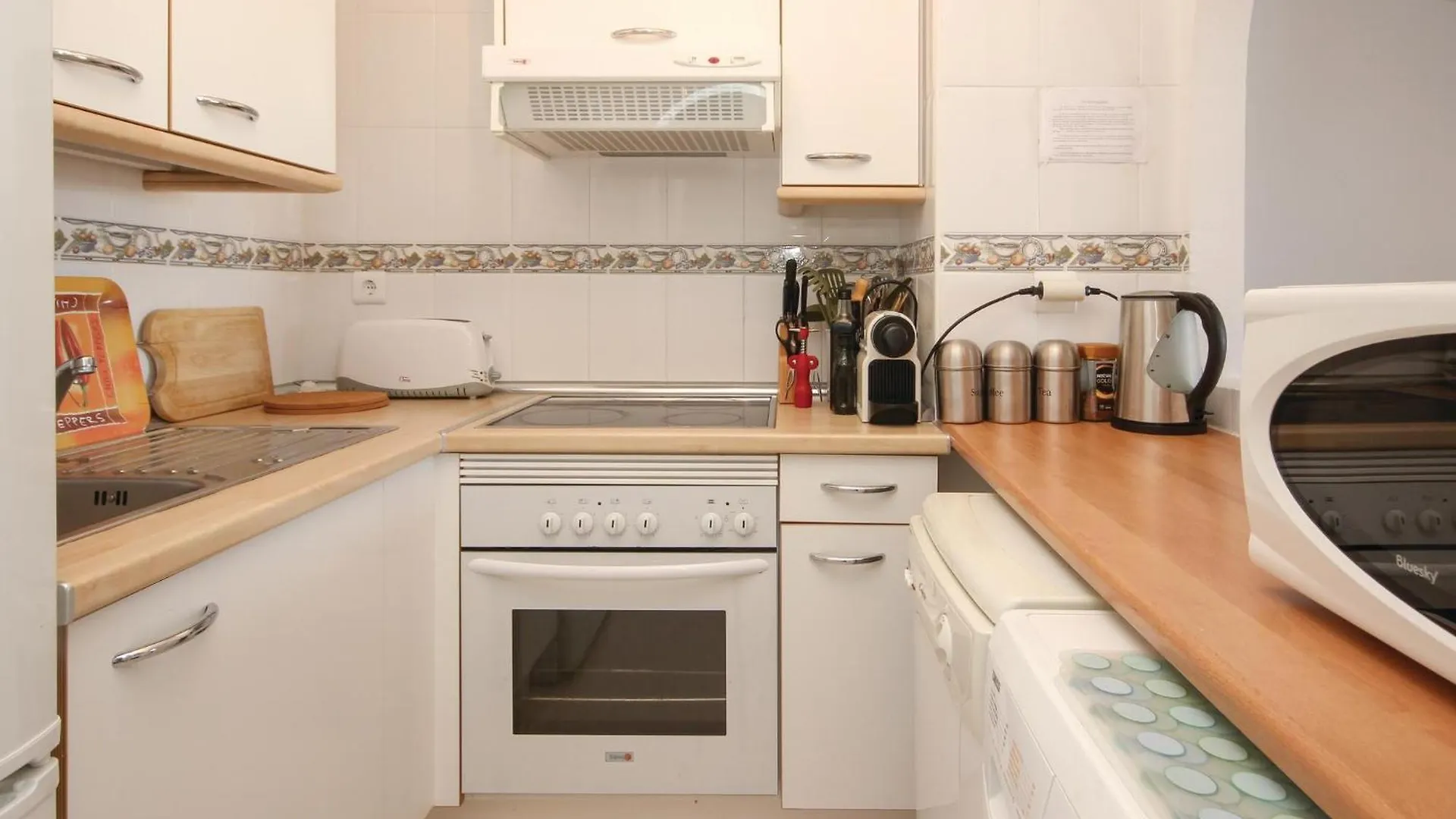 Cozy Apartment In Miraflores With Wifi La Cala De Mijas