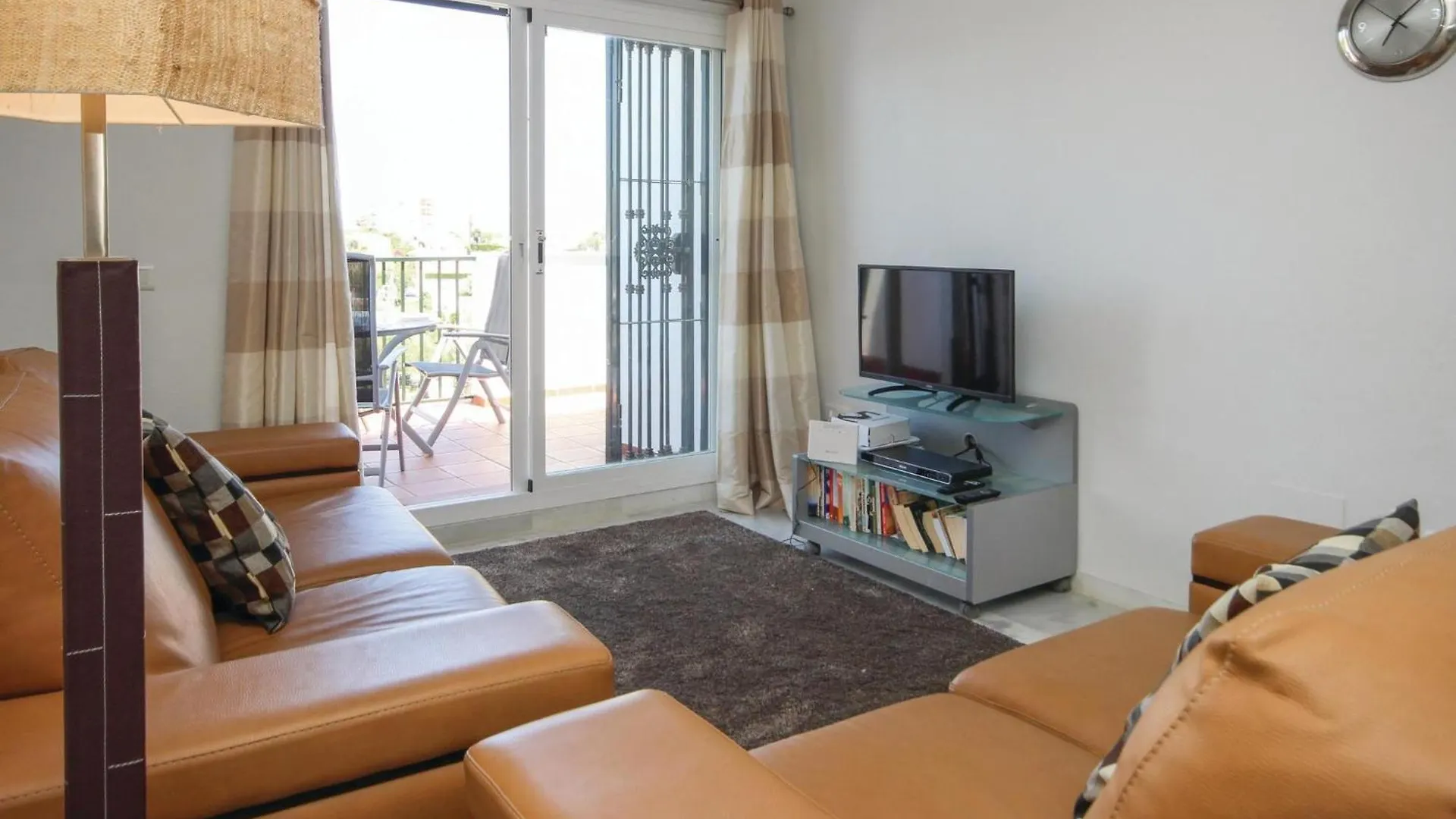 Cozy Apartment In Miraflores With Wifi La Cala De Mijas